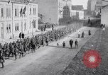 Immagine di Truppe tedesche ritirare Aumetz Francia, 1918, secondo 49 filmato di repertorio 65675027348