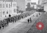 Immagine di Truppe tedesche ritirare Aumetz Francia, 1918, secondo 54 filmato di repertorio 65675027348