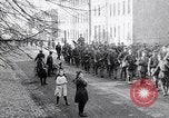 Immagine di Truppe tedesche ritirare Aumetz Francia, 1918, secondo 17 filmato di repertorio 65675027349