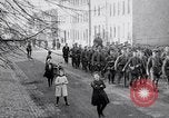Immagine di Truppe tedesche ritirare Aumetz Francia, 1918, secondo 22 filmato di repertorio 65675027349