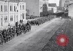 Immagine di Truppe tedesche ritirare Aumetz Francia, 1918, secondo 34 filmato di repertorio 65675027349