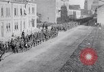 Immagine di Truppe tedesche ritirare Aumetz Francia, 1918, secondo 44 filmato di repertorio 65675027349