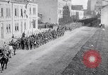 Immagine di Truppe tedesche ritirare Aumetz Francia, 1918, secondo 48 filmato di repertorio 65675027349