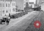 Immagine di Truppe tedesche ritirare Aumetz Francia, 1918, secondo 52 filmato di repertorio 65675027349
