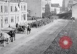 Immagine di Truppe tedesche ritirare Aumetz Francia, 1918, secondo 61 filmato di repertorio 65675027349