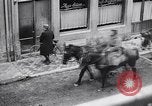 Immagine di I soldati tedeschi ritirare dopo armistizio prima guerra mondiale Aumetz Francia, 1918, secondo 7 filmato di repertorio 65675027351