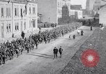 Immagine di I soldati tedeschi ritirare dopo armistizio prima guerra mondiale Aumetz Francia, 1918, secondo 16 filmato di repertorio 65675027351