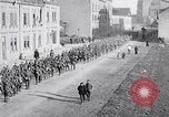 Immagine di I soldati tedeschi ritirare dopo armistizio prima guerra mondiale Aumetz Francia, 1918, secondo 21 filmato di repertorio 65675027351