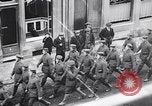 Immagine di I soldati tedeschi ritirare dopo armistizio prima guerra mondiale Aumetz Francia, 1918, secondo 28 filmato di repertorio 65675027351