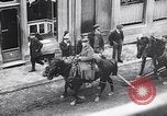Immagine di I soldati tedeschi ritirare dopo armistizio prima guerra mondiale Aumetz Francia, 1918, secondo 38 filmato di repertorio 65675027351