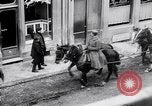 Immagine di I soldati tedeschi ritirare dopo armistizio prima guerra mondiale Aumetz Francia, 1918, secondo 56 filmato di repertorio 65675027351