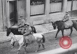 Standbild deutsche Soldaten Aumetz Frankreich, 1918, aus Sekunde 45 historischem Filmmaterial Videoclip 65675027352