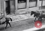 Standbild deutsche Soldaten Aumetz Frankreich, 1918, aus Sekunde 49 historischem Filmmaterial Videoclip 65675027352