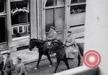 Standbild deutsche Soldaten Aumetz Frankreich, 1918, aus Sekunde 54 historischem Filmmaterial Videoclip 65675027352