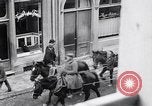 Standbild deutsche Soldaten Aumetz Frankreich, 1918, aus Sekunde 59 historischem Filmmaterial Videoclip 65675027352