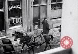 Standbild deutsche Soldaten Aumetz Frankreich, 1918, aus Sekunde 61 historischem Filmmaterial Videoclip 65675027352