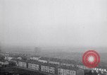 Standbild deutsche Truppen verlassen Aumetz Luxemburg, 1918, aus Sekunde 16 historischem Filmmaterial Videoclip 65675027359