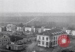 Standbild deutsche Truppen verlassen Aumetz Luxemburg, 1918, aus Sekunde 42 historischem Filmmaterial Videoclip 65675027359