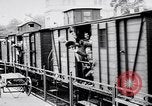 Standbild Neue rekruten Für die Deutsche Armee an Bord eines Zuges Potsdam Deutschland, 1914, aus Sekunde 42 historischem Filmmaterial Videoclip 65675027380
