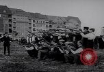 Standbild Deutsche Landsturm Miliz Training in Ersten Weltkrieg Berlin Deutschland, 1914, aus Sekunde 45 historischem Filmmaterial Videoclip 65675027382