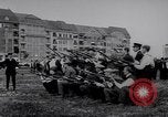 Standbild Deutsche Landsturm Miliz Training in Ersten Weltkrieg Berlin Deutschland, 1914, aus Sekunde 51 historischem Filmmaterial Videoclip 65675027382