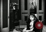 Standbild Manhunt South Carolina United States USA, 1916, aus Sekunde 35 historischem Filmmaterial Videoclip 65675027389