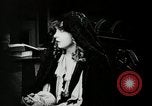 Standbild Manhunt South Carolina United States USA, 1916, aus Sekunde 52 historischem Filmmaterial Videoclip 65675027389