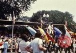 Standbild militärischen Bands Washington DC USA, 1976, aus Sekunde 6 historischem Filmmaterial Videoclip 65675027392