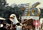 Standbild militärischen Bands Washington DC USA, 1976, aus Sekunde 41 historischem Filmmaterial Videoclip 65675027392