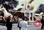 Standbild militärischen Bands Washington DC USA, 1976, aus Sekunde 54 historischem Filmmaterial Videoclip 65675027392