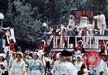 Standbild Liberty Bell Float Washington DC USA, 1976, aus Sekunde 13 historischem Filmmaterial Videoclip 65675027394