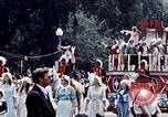 Standbild Liberty Bell Float Washington DC USA, 1976, aus Sekunde 18 historischem Filmmaterial Videoclip 65675027394