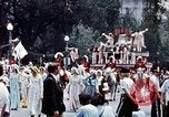 Standbild Liberty Bell Float Washington DC USA, 1976, aus Sekunde 21 historischem Filmmaterial Videoclip 65675027394