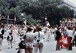 Standbild Liberty Bell Float Washington DC USA, 1976, aus Sekunde 28 historischem Filmmaterial Videoclip 65675027394