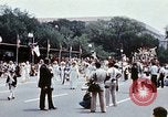 Standbild Liberty Bell Float Washington DC USA, 1976, aus Sekunde 34 historischem Filmmaterial Videoclip 65675027394