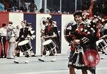 Image Band en kilt Washington DC USA, 1976, de la seconde 7 séquences d'archives historiques vidéo 65675027399