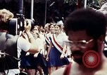 Standbild Jugend in Schärpen Washington DC USA, 1976, aus Sekunde 3 historischem Filmmaterial Videoclip 65675027403