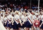 Standbild Jugend in Schärpen Washington DC USA, 1976, aus Sekunde 25 historischem Filmmaterial Videoclip 65675027403