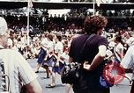 Standbild Jugend in Schärpen Washington DC USA, 1976, aus Sekunde 31 historischem Filmmaterial Videoclip 65675027403