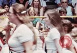 Standbild Jugend in Schärpen Washington DC USA, 1976, aus Sekunde 35 historischem Filmmaterial Videoclip 65675027403