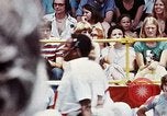 Standbild Jugend in Schärpen Washington DC USA, 1976, aus Sekunde 42 historischem Filmmaterial Videoclip 65675027403