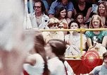 Standbild Jugend in Schärpen Washington DC USA, 1976, aus Sekunde 44 historischem Filmmaterial Videoclip 65675027403