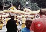 Standbild Ukraine Kontingent Washington DC USA, 1976, aus Sekunde 60 historischem Filmmaterial Videoclip 65675027405