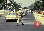 Immagine di Poliziotto Washington DC USA, 1976, secondo 22 filmato di repertorio 65675027424