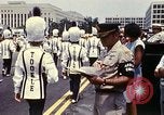 Standbild Bicentennial Parade Washington DC USA, 1976, aus Sekunde 4 historischem Filmmaterial Videoclip 65675027428