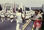 Standbild Bicentennial Parade Washington DC USA, 1976, aus Sekunde 22 historischem Filmmaterial Videoclip 65675027428