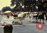 Standbild Bicentennial Parade Washington DC USA, 1976, aus Sekunde 49 historischem Filmmaterial Videoclip 65675027428