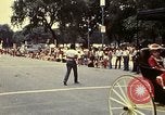 Standbild Bicentennial Parade Washington DC USA, 1976, aus Sekunde 55 historischem Filmmaterial Videoclip 65675027428
