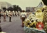 Standbild Bicentennial Parade Washington DC USA, 1976, aus Sekunde 57 historischem Filmmaterial Videoclip 65675027428