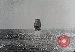 Standbild ozeandampfer und Flugzeuge New York United States USA, 1938, aus Sekunde 10 historischem Filmmaterial Videoclip 65675027430
